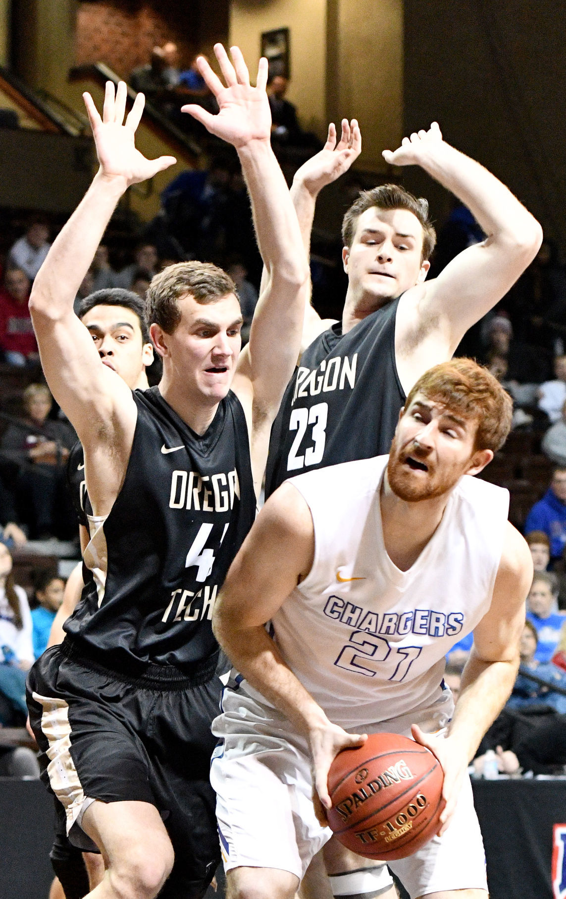 Briar Cliff vs Oregon Tech NAIA basketball